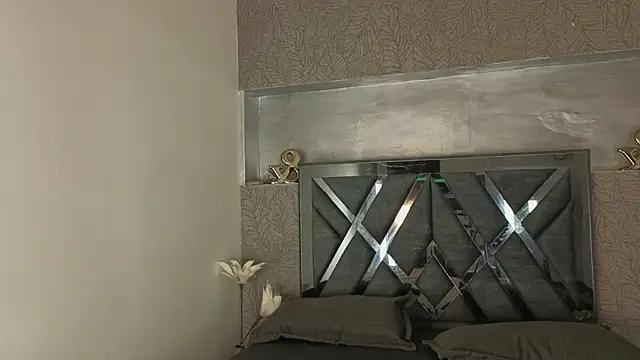  DantFox  online show from February 10, 2026, 8:19 pm