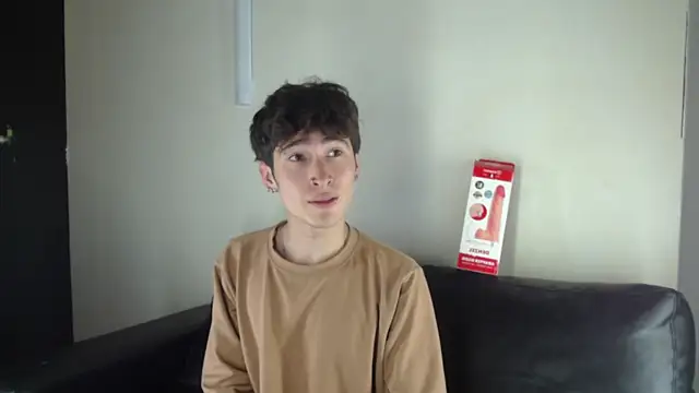  DantFox  online show from September 18, 2025, 8:12 pm