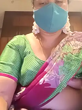 Snapshot of Tamil_Sivani chatting on April 3, 2026, 1:06 pm Tamil Sivani online show from April 3, 2026, 1:06 pm