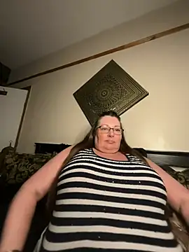 Snapshot of BuxomKitty_BBW chatting on March 6, 2026, 7:09 pm BuxomKitty BBW online show from March 6, 2026, 7:09 pm