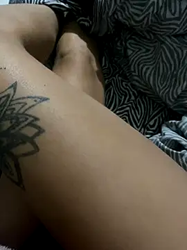 Darkfemminineenergy22 online show from November 22, 2025, 7:35 pm