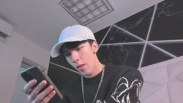 Snapshot of AerumChae chatting on April 11, 2026, 12:09 pm AerumChae online show from April 11, 2026, 12:09 pm