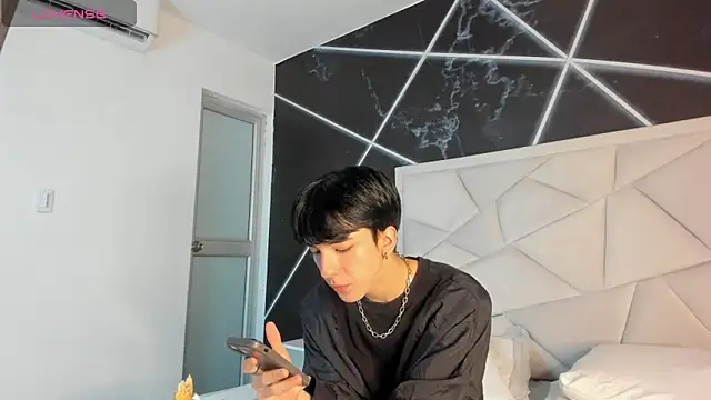 Snapshot of AerumChae chatting on April 17, 2026, 12:30 pm AerumChae online show from April 17, 2026, 12:30 pm