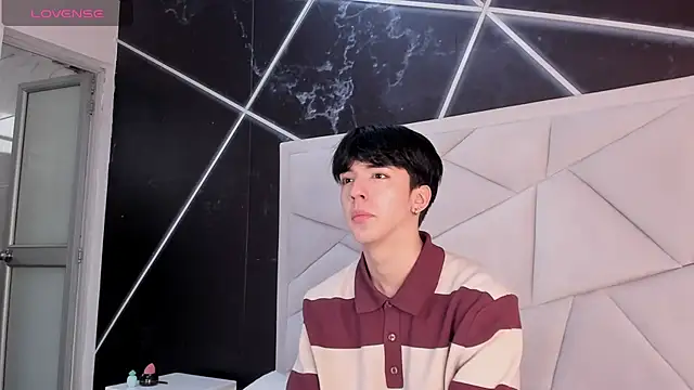 Snapshot of AerumChae chatting on April 13, 2026, 12:42 pm AerumChae online show from April 13, 2026, 12:42 pm