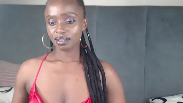 Snapshot of Jah-Queen chatting on December 3, 2025, 7:24 pm Jah-Queen online show from December 3, 2025, 7:24 pm