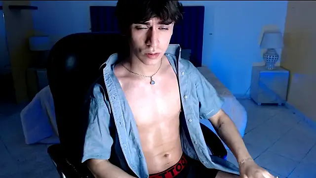 RoberthAlv online show from February 17, 2026, 1:41 pm