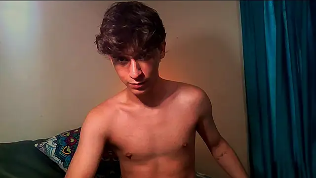 RoberthAlv online show from September 18, 2025, 11:35 am