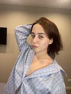 Snapshot of varBia1 chatting on July 12, 2026, 5:03 pm varBia1 online show from July 12, 2026, 5:03 pm