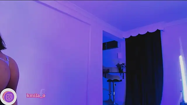 Snapshot of _Mia_Pink_ chatting on October 8, 2025, 1:29 am Mia Pink online show from October 8, 2025, 1:29 am