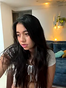 Snapshot of Lily_June chatting on October 7, 2025, 2:23 am Lily June online show from October 7, 2025, 2:23 am