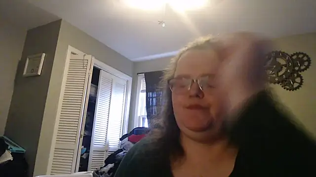 TheMistyPrice online show from December 5, 2025, 3:21 pm