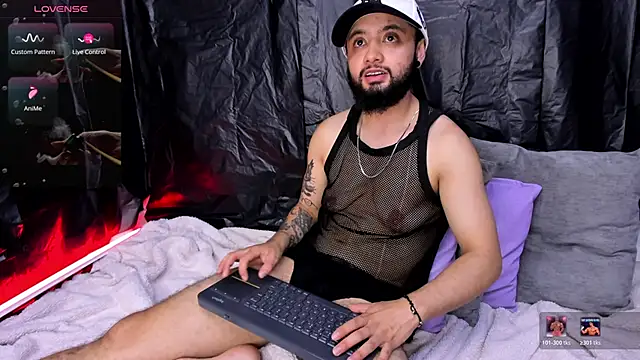 Snapshot of Noah_devil_ chatting on March 16, 2026, 4:31 am Noah devil online show from March 16, 2026, 4:31 am