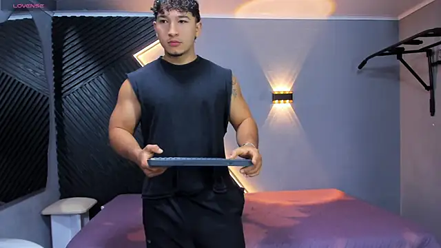 Horny nick18 online show from April 29, 2026, 12:31 pm