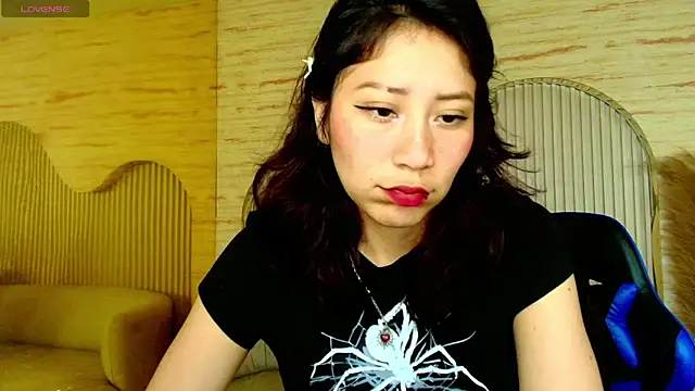 valentina r  online show from March 3, 2026, 3:13 am