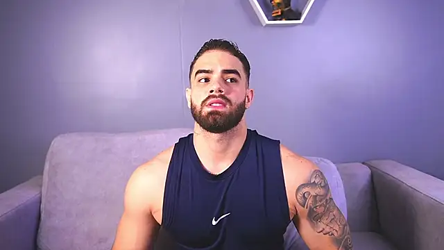 Snapshot of Paul_Phoenix chatting on November 2, 2025, 8:03 pm Paul Phoenix online show from November 2, 2025, 8:03 pm