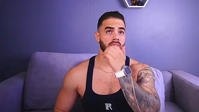 Snapshot of Paul_Phoenix chatting on December 14, 2025, 7:30 pm Paul Phoenix online show from December 14, 2025, 7:30 pm