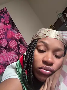 Snapshot of PrettyBabriexox chatting on April 13, 2026, 1:15 pm PrettyBabriexox online show from April 13, 2026, 1:15 pm