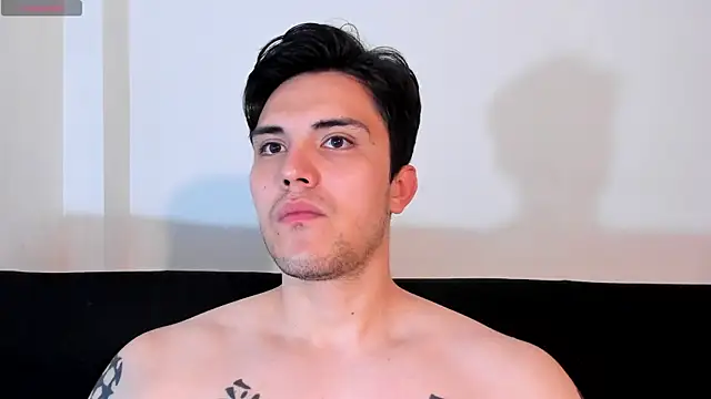 jasonxd9898 online show from December 18, 2025, 1:26 pm