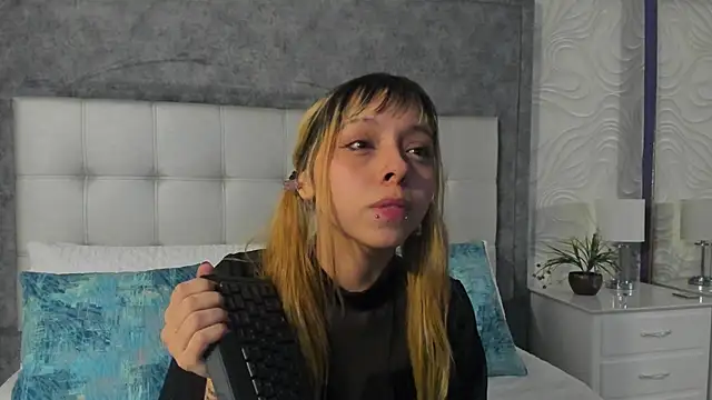 its bibi online show from December 3, 2025, 12:12 am