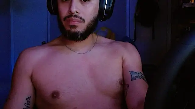 daddysgoodgrl215 online show from September 28, 2025, 12:56 pm