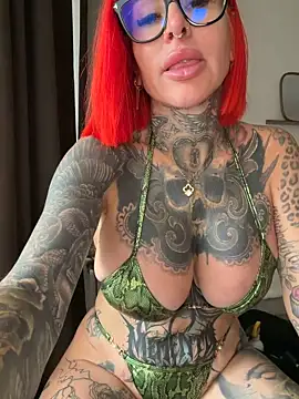 CatCoxx online show from June 17, 2026, 6:24 am