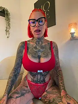 CatCoxx online show from July 24, 2026, 5:25 am