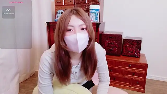 Snapshot of Fuwa_chan chatting on April 22, 2026, 11:33 pm Fuwa chan online show from April 22, 2026, 11:33 pm