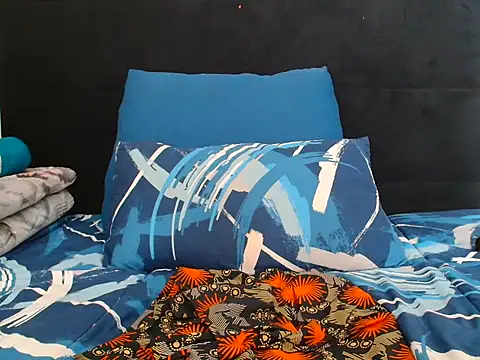 Snapshot of CreamySexyPussy chatting on October 14, 2025, 5:35 pm CreamySexyPussy online show from October 14, 2025, 5:35 pm