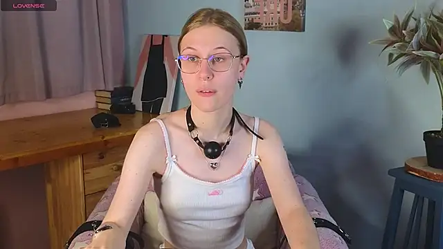 sexualactivity online show from September 17, 2025, 4:09 pm