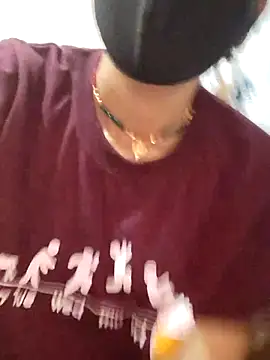 poojam93 online show from December 19, 2025, 2:15 am