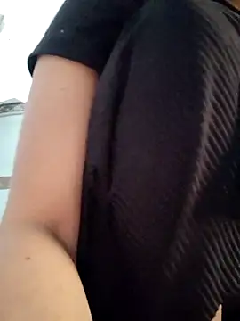 poojam93 online show from December 2, 2025, 2:34 am