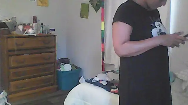 sarahkat86 online show from May 13, 2026, 11:01 pm