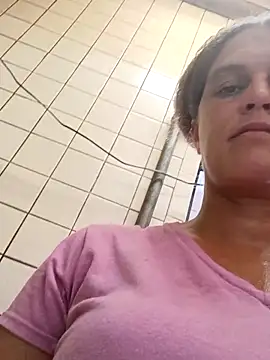 sarahkat86 online show from September 9, 2025, 3:43 pm