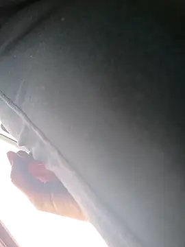 Snapshot of sarahkat86 chatting on March 14, 2026, 8:37 pm sarahkat86 online show from March 14, 2026, 8:37 pm