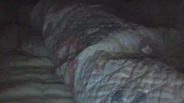 sarahkat86 online show from April 28, 2026, 2:27 am