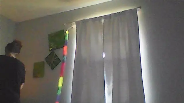 sarahkat86 online show from April 28, 2026, 10:58 pm