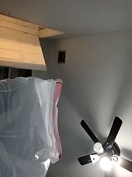 Snapshot of sarahkat86 chatting on February 26, 2026, 12:32 am sarahkat86 online show from February 26, 2026, 12:32 am