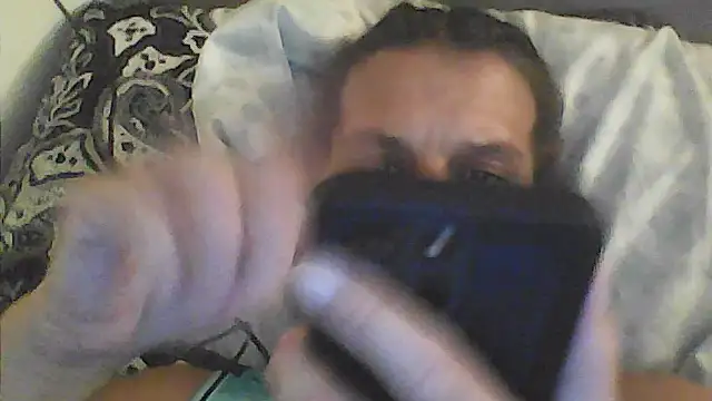 Snapshot of sarahkat86 chatting on February 8, 2026, 12:19 am sarahkat86 online show from February 8, 2026, 12:19 am