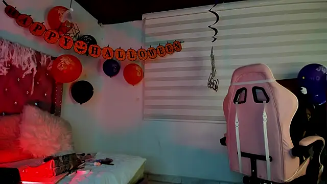 Jade rey  online show from October 24, 2025, 3:16 am