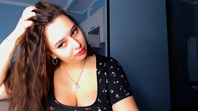 NikiWhite online show from October 16, 2025, 10:23 am