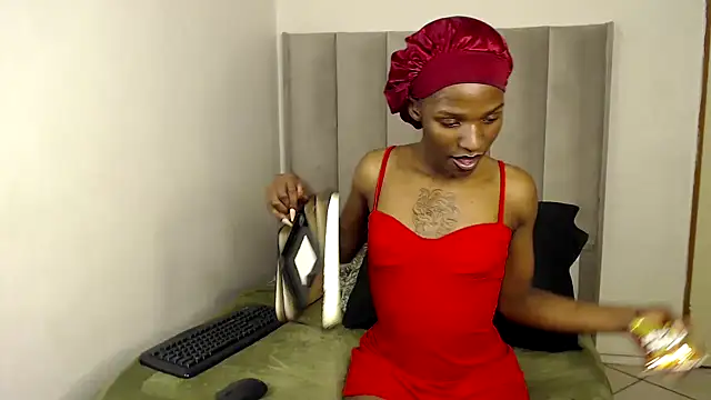 Snapshot of Trans_fairy chatting on November 21, 2025, 6:40 pm Trans fairy online show from November 21, 2025, 6:40 pm