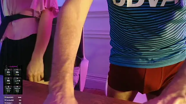 friendswithben33 online show from November 30, 2025, 2:12 am