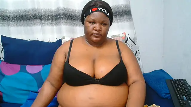 Snapshot of ChubbyBoobsxxx chatting on July 5, 2026, 6:20 am ChubbyBoobsxxx online show from July 5, 2026, 6:20 am