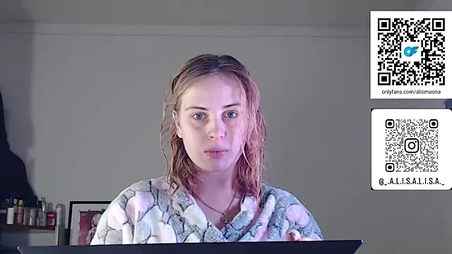 Snapshot of Alismoona chatting on December 15, 2025, 9:42 pm Alismoona online show from December 15, 2025, 9:42 pm