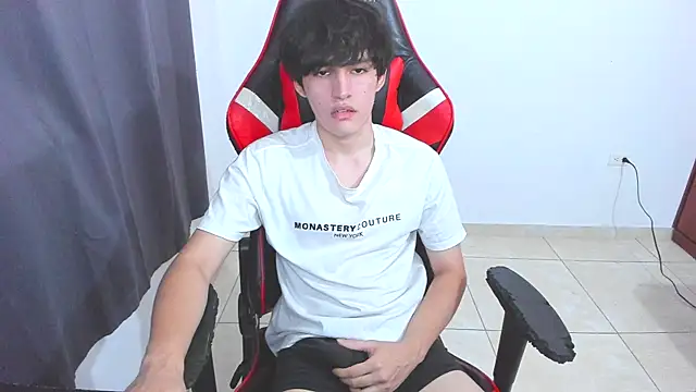 Snapshot of eren_188 chatting on October 18, 2025, 8:22 pm eren 188 online show from October 18, 2025, 8:22 pm