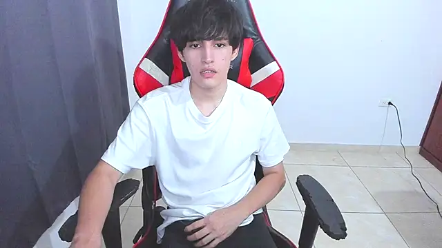 Snapshot of eren_188 chatting on October 17, 2025, 3:21 am eren 188 online show from October 17, 2025, 3:21 am