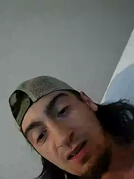 salmonman1305 online show from October 27, 2025, 5:41 am