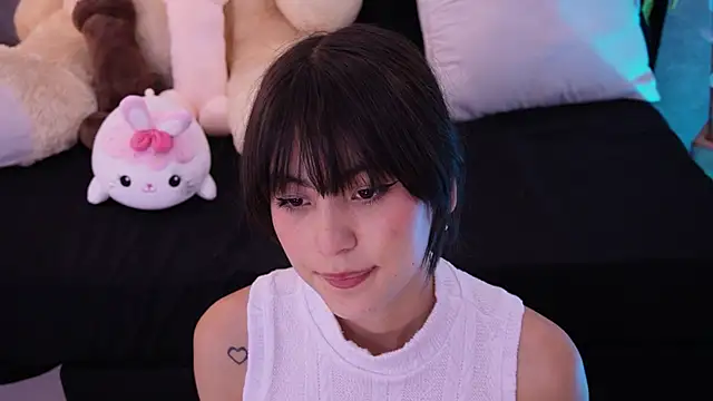 Snapshot of Aitana_Jhons chatting on November 6, 2025, 1:04 pm Aitana Jhons online show from November 6, 2025, 1:04 pm