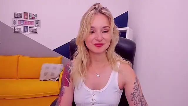 LilFleurish online show from June 11, 2026, 4:20 am