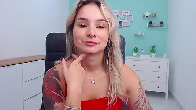 LilFleurish online show from November 11, 2025, 5:24 am